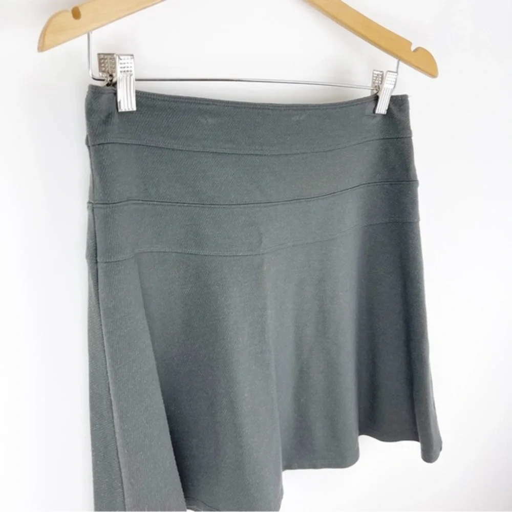 Athleta Ponte Knit A line Flare Skirt Olive Green Women's Size 6